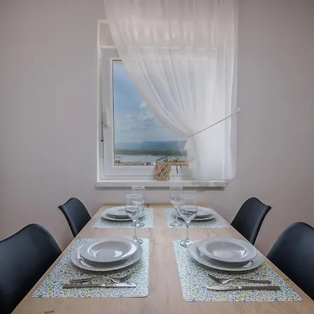 شقة Tries 3 With Heated Pool And Sea View